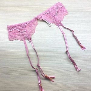 Victorias Secret Dream Angels Floral/Lace Mesh Lilac Garter Belt XS/S NWT